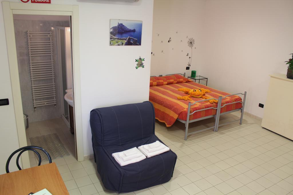 Elicrim Hotel Santo Stefano di Magra Buitenkant foto