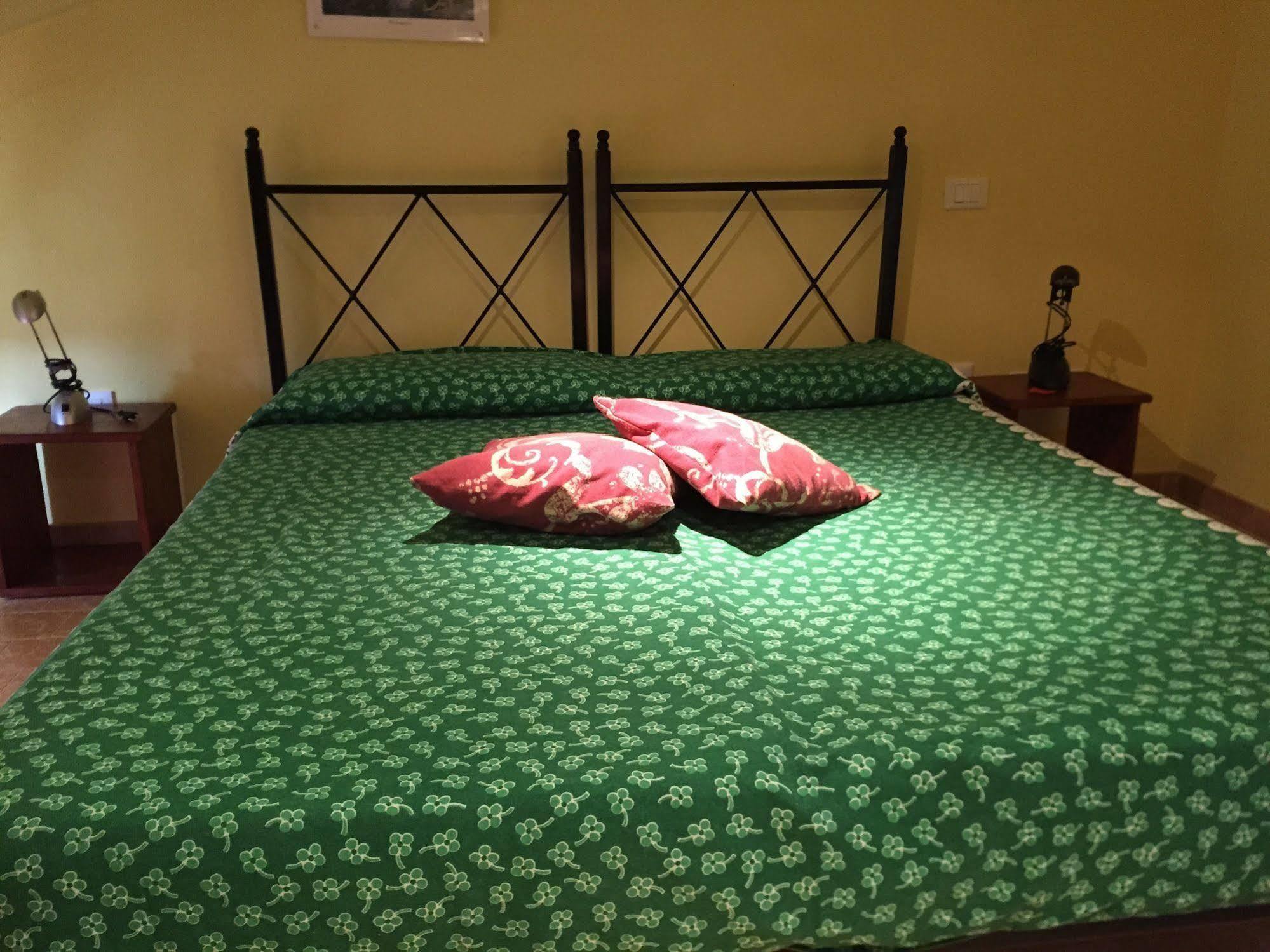Elicrim Hotel Santo Stefano di Magra Buitenkant foto